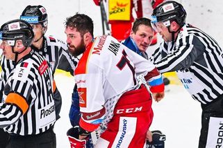 Vaše chování je ostudou celé extraligy! pustil se Liberec do odporného činu hráčů Hradce. Ten se omlouvá - Sport.cz